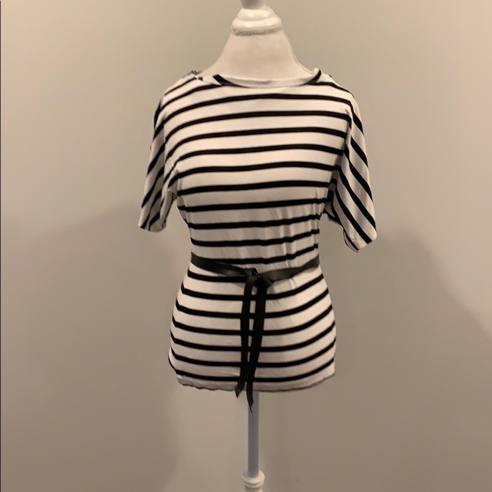 White House black market top
